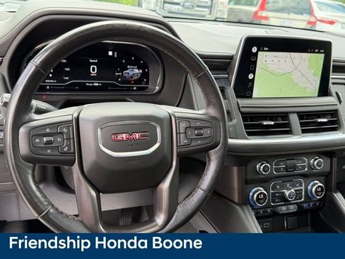 Used 2022 GMC Yukon XL AT4 w/ Technology Package AWD/4WD image 17