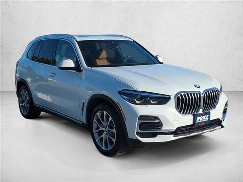 Used 2023 BMW X5 xDrive40i w/ Premium Package image 3