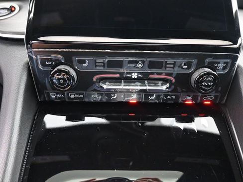 New 2025 Jeep Grand Cherokee L Limited w/ Black Appearance Package image 6