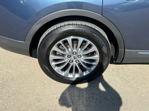 Used 2018 Lincoln MKX Select w/ Select Plus Package AWD/4WD image 45