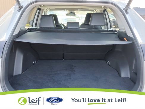 Used 2021 Toyota RAV4 XLE Premium image 16