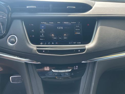 Used 2023 Cadillac XT5 Sportv w/ Technology Package AWD/4WD image 29