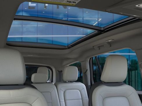 New 2025 Lincoln Aviator Reserve w/ Illumination Package RWD image 22