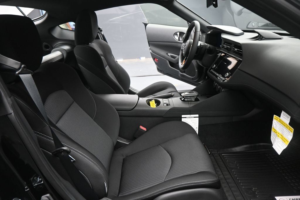 Used 2027 Nissan Z Sport RWD image 17