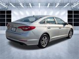 Used 2017 Hyundai Sonata SE image 4
