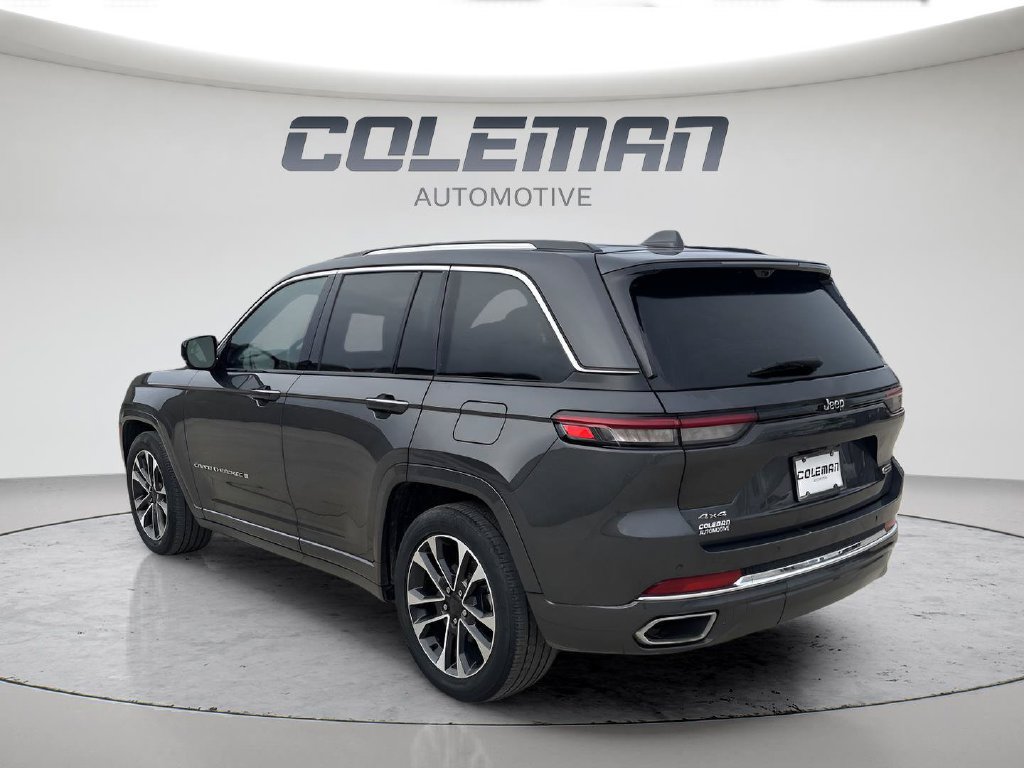 Used 2022 Jeep Grand Cherokee Overland w/ Luxury Tech Group IV AWD/4WD image 28