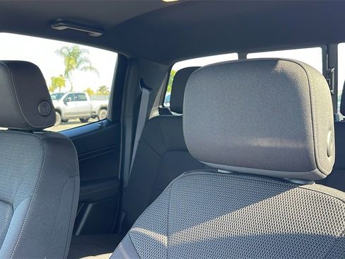 New 2025 GMC Canyon Elevation w/ Convenience Package image 13