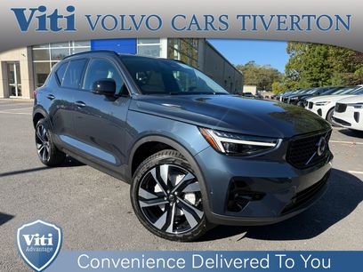 New 2026 Volvo XC40 B5 Ultra w/ Protection Package Premier