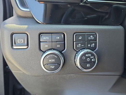 Certified 2023 GMC Sierra 1500 SLT w/ SLT Premium Package AWD/4WD image 23