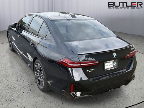 Used 2024 BMW 530i w/ Executive Package RWD image 8