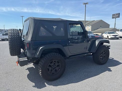 Used 2016 Jeep Wrangler Sport AWD/4WD image 4