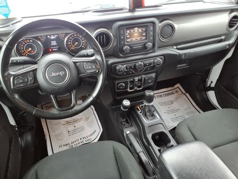 Used 2021 Jeep Gladiator Sport AWD/4WD image 10