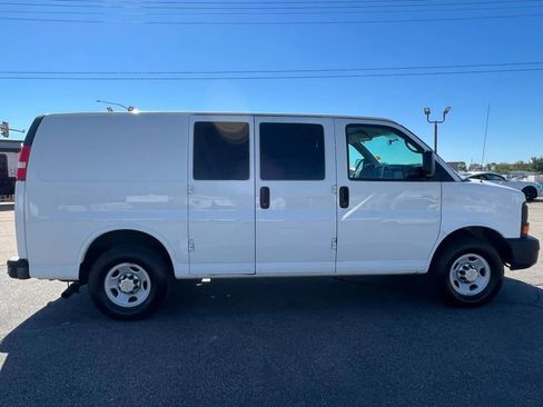 Used 2012 Chevrolet Express 2500 w/ Cold Climate Package image 5