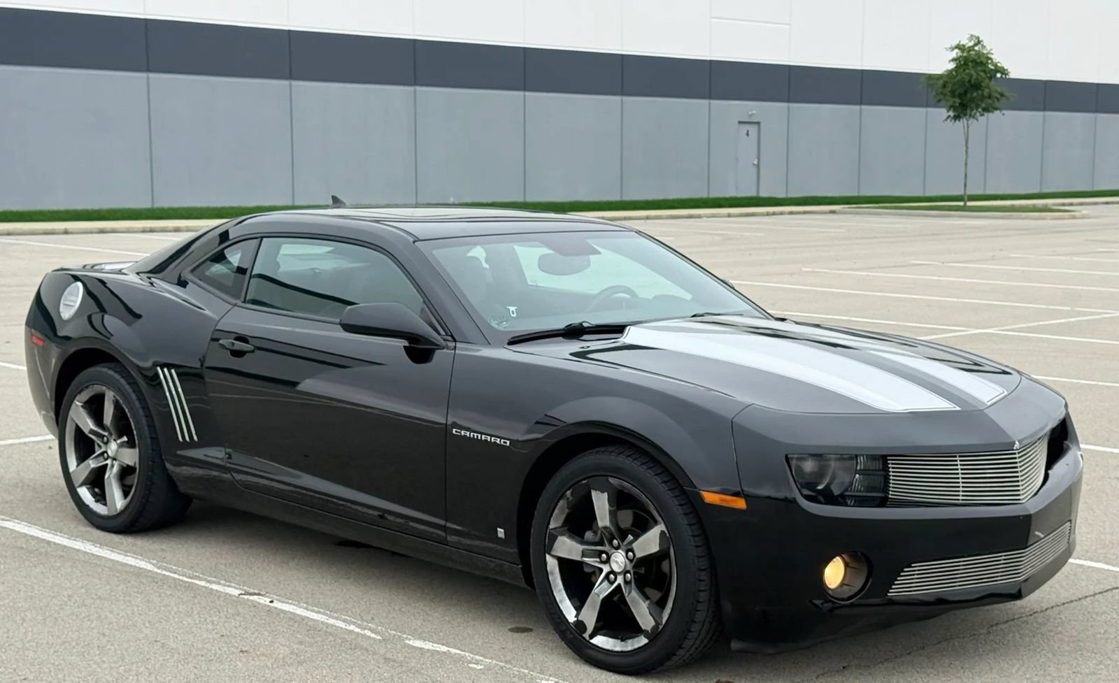 Used 2010 Chevrolet Camaro LT w/ RS Package RWD image 7