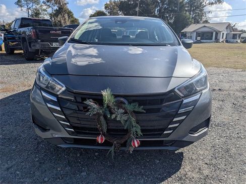 Used 2024 Nissan Versa S w/ S Plus Package image 8