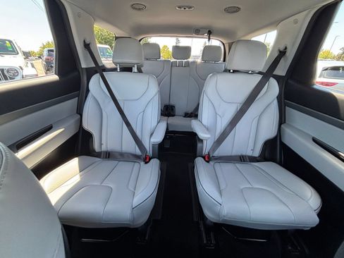 Used 2025 Hyundai Palisade SEL FWD image 42