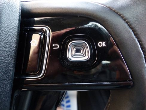 Used 2021 Lincoln Corsair AWD w/ Sport Package image 46