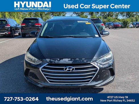 Used 2018 Hyundai Elantra SE FWD image 8