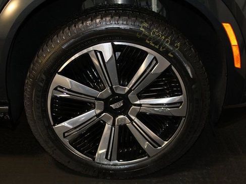 New 2025 Cadillac Escalade IQ Luxury 1 image 39