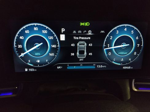 Used 2024 Hyundai Elantra SEL w/ Convenience Package FWD image 23