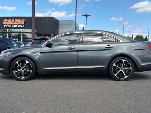 Used 2015 Ford Taurus SEL w/ Equipment Group 201A FWD image 9