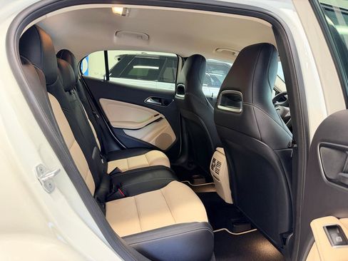 Used 2018 Mercedes-Benz GLA 250 4MATIC image 30