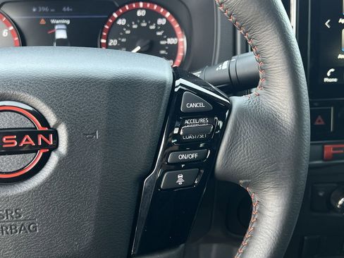 Certified 2025 Nissan Frontier Pro-X image 12