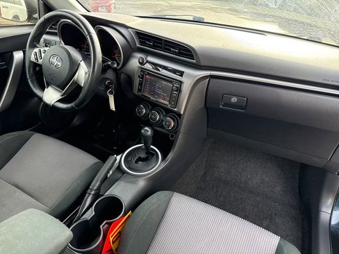 Used 2015 Scion tC image 10