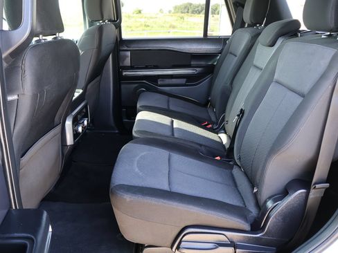 Used 2020 Ford Expedition XLT AWD/4WD image 14