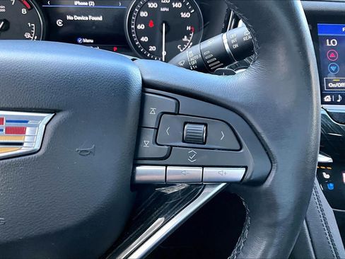 Used 2023 Cadillac XT6 Premium Luxury w/ Technology Package AWD/4WD image 23