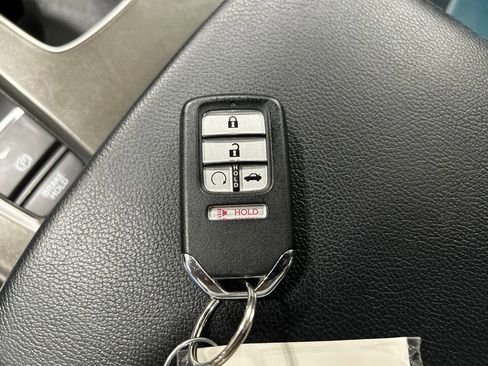 Used 2018 Honda Accord EX-L image 26