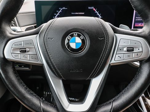 Used 2024 BMW X7 xDrive40i image 25