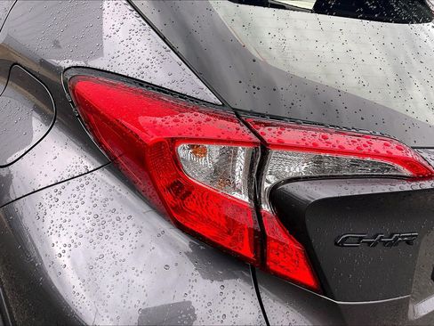 Used 2022 Toyota C-HR Nightshade image 33