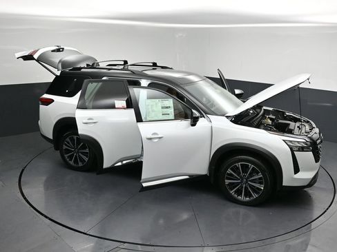 New 2026 Nissan Pathfinder Platinum AWD/4WD image 33