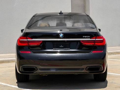 Used 2016 BMW 750i RWD image 10