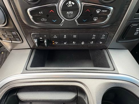 Used 2017 RAM 1500 Limited image 19