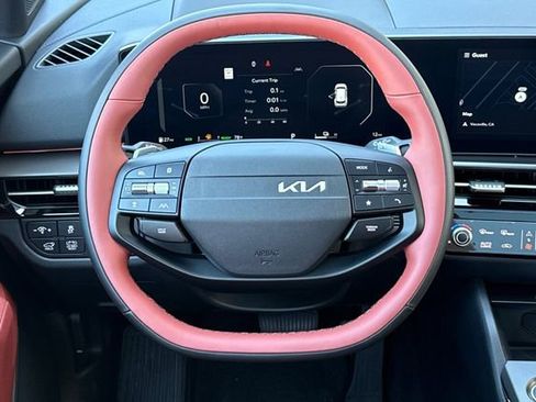 New 2026 Kia Sportage SX Prestige AWD/4WD image 17