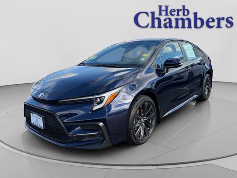 Used 2024 Toyota Corolla SE image 13