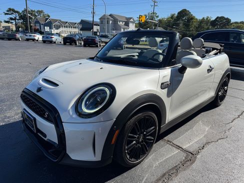 Used 2024 MINI Cooper S FWD image 5