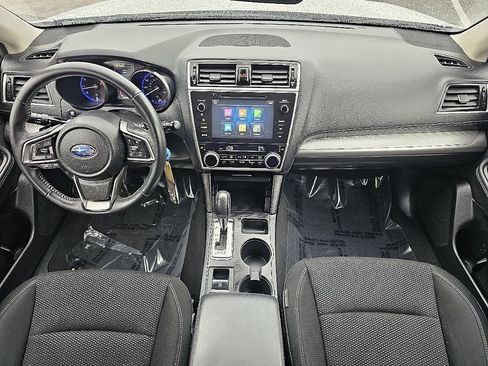 Used 2018 Subaru Outback 2.5i Premium image 23