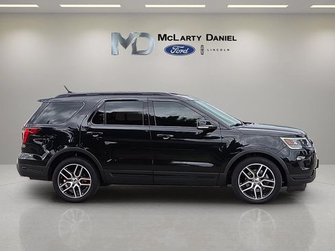 Used 2018 Ford Explorer Sport w/ Equipment Group 401A AWD/4WD image 6