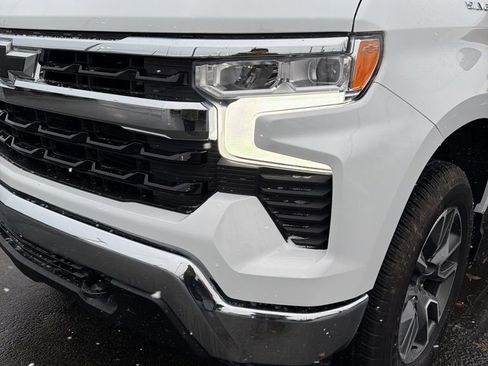 Certified 2024 Chevrolet Silverado 1500 LT image 9