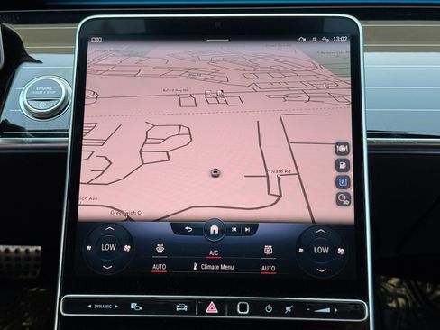 Used 2022 Mercedes-Benz S 580 4MATIC Sedan w/ AMG Line Package image 29