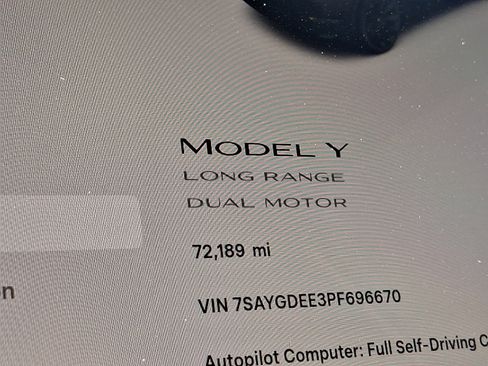 Used 2023 Tesla Model Y AWD image 23