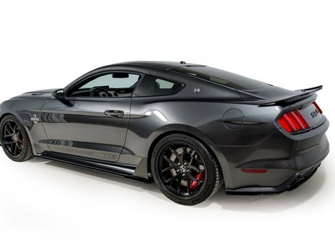 Used 2017 Ford Mustang GT Premium w/ Equipment Group 401A image 4