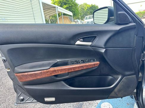 Used 2012 Honda Accord EX image 29