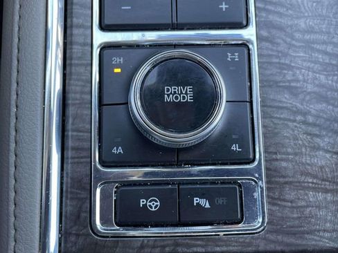 Used 2021 Ford Expedition Limited AWD/4WD image 31