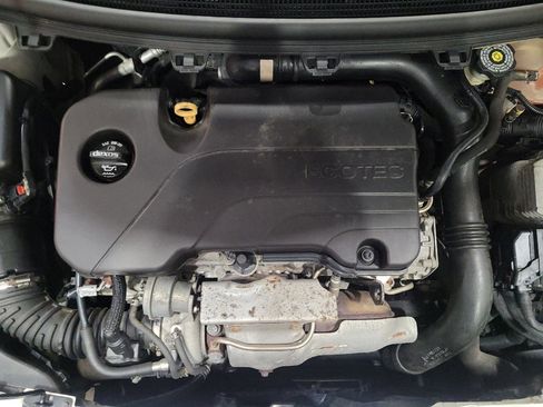 Used 2018 Chevrolet Cruze LS w/ LS Fleet Convenience Package image 30