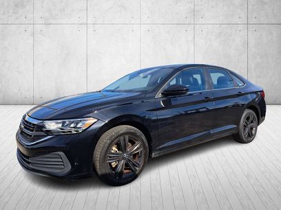 Used 2023 Volkswagen Jetta SE w/ Panoramic Sunroof Package