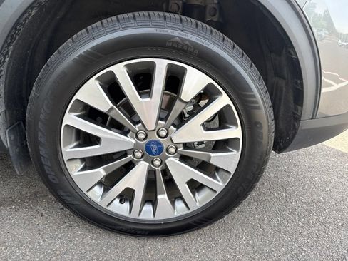 Used 2022 Ford Escape Titanium w/ Class II Trailer Tow Package AWD/4WD image 25